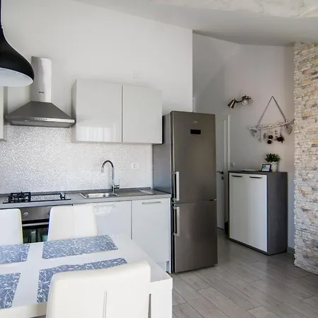 Apartman Up&up Rogoznica