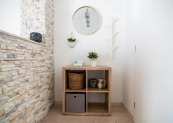 Up&up * Rogoznica (Sibenik-Knin)