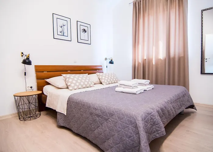 Up&up * Rogoznica (Sibenik-Knin)